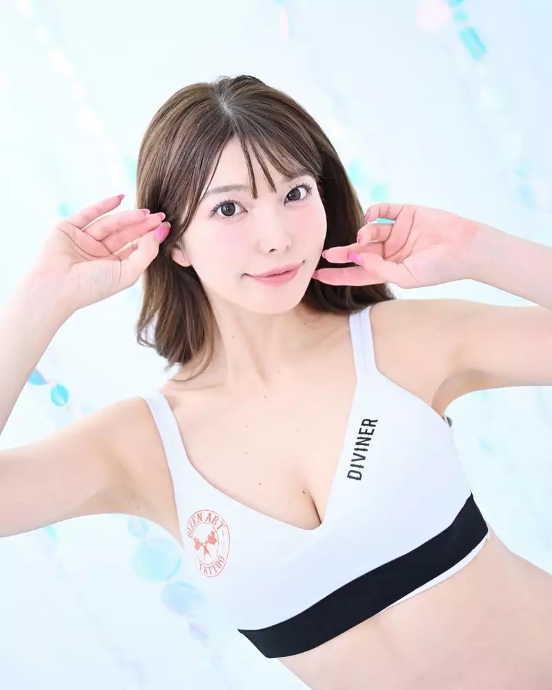 Ảnh Ai Uehara Với Thần Thái Nổi Bật