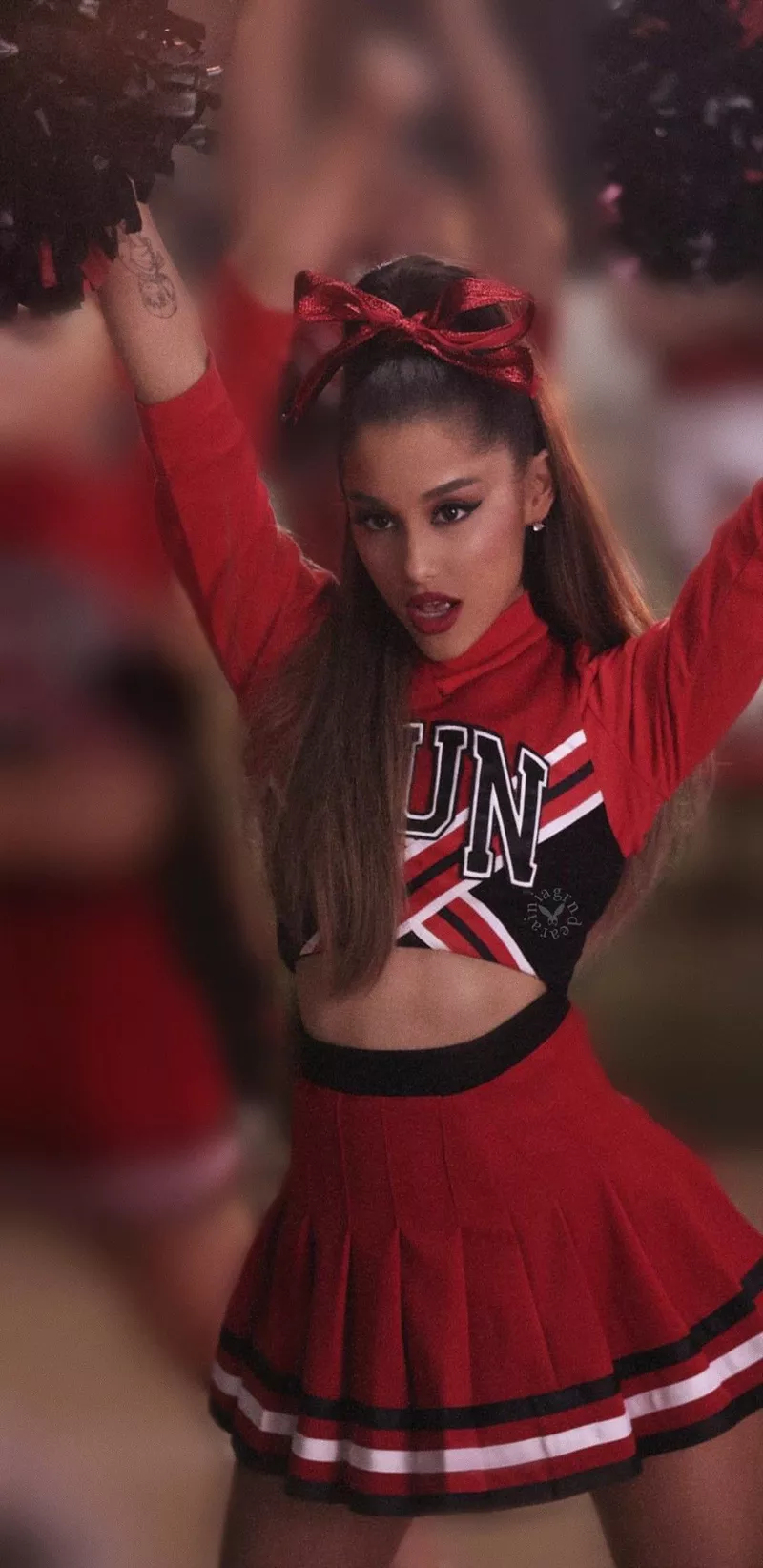 Ảnh Ariana Grande Với Vẻ Đẹp Tự Nhiên Trước Máy Ảnh Ảnh Ariana Grande Với Vẻ Đẹp Tự Nhiên Trước Máy Ảnh