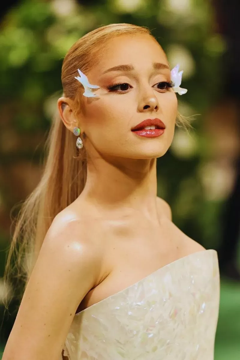 Ảnh Ariana Grande Với Vẻ Ngoài Xinh Đẹp Và Rạng Rỡ Ảnh Ariana Grande Với Vẻ Ngoài Xinh Đẹp Và Rạng Rỡ