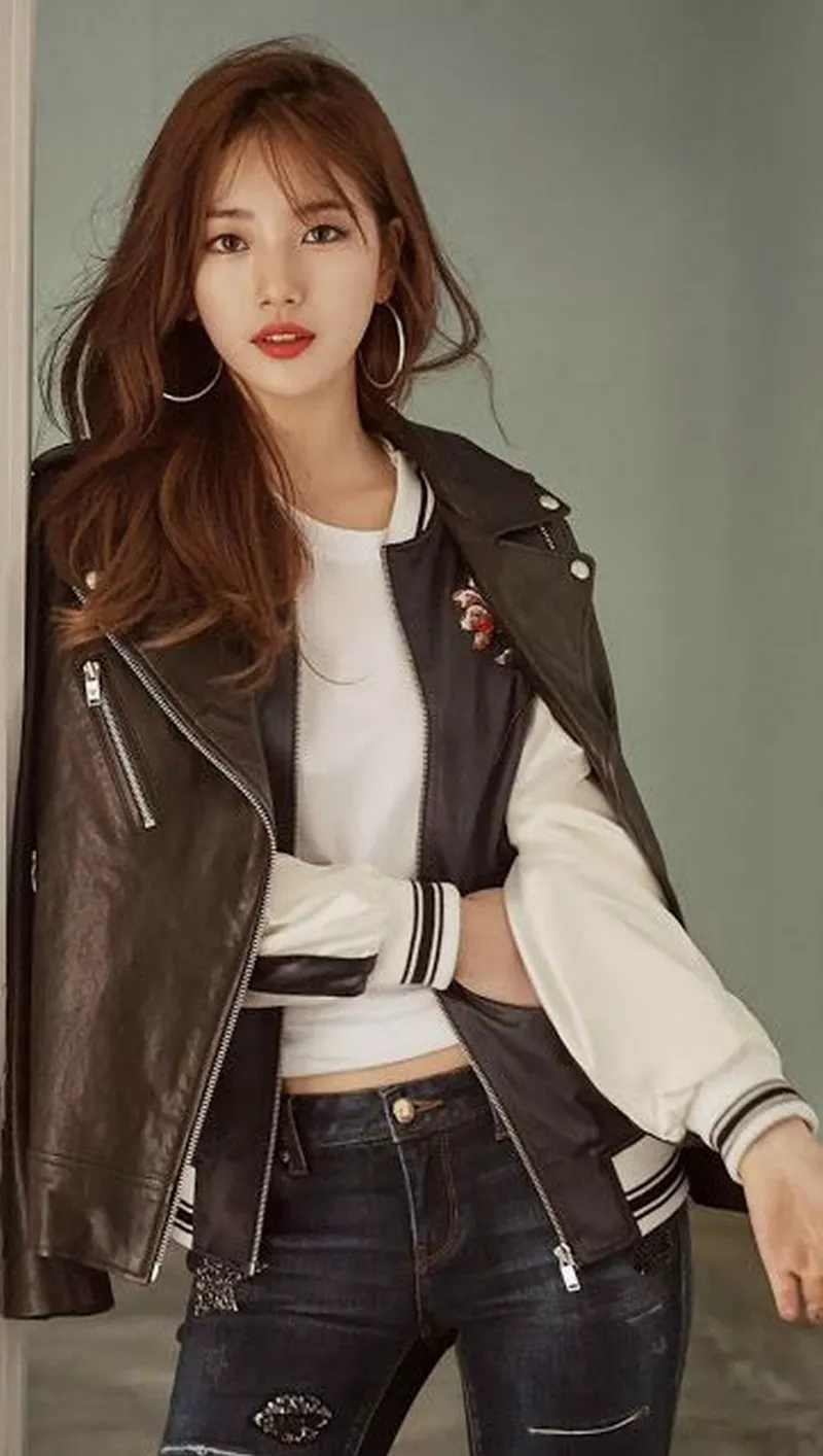 Ảnh Bae Suzy Tạo Dáng Đầy Nghệ Thuật Trước Ống Kính