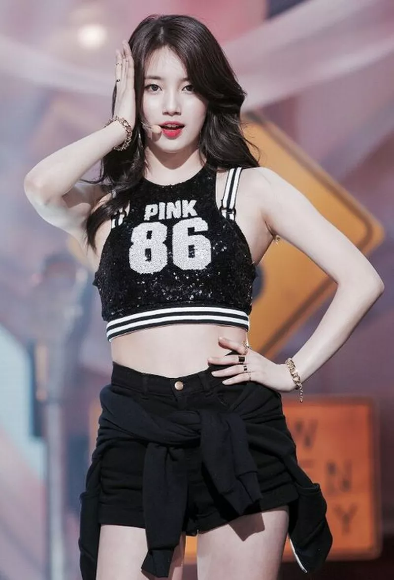 Ảnh Bae Suzy Với Thần Thái Tự Tin Trước Ống Kính