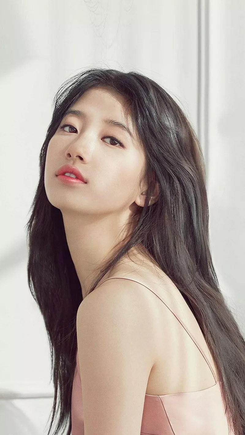 Ảnh Bae Suzy Với Vẻ Đẹp Tự Nhiên Và Nét Duyên Dịu Dàng
