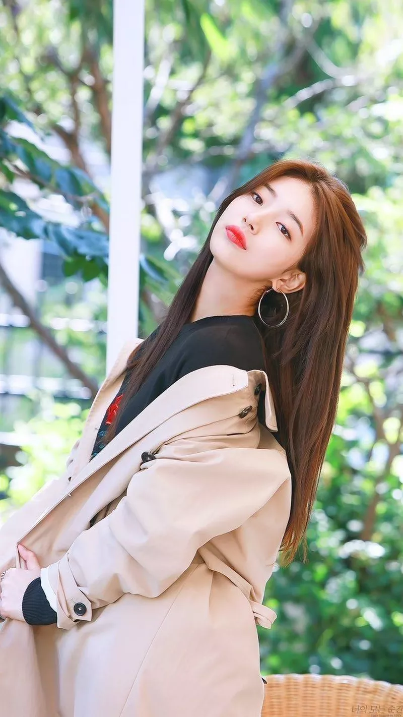 Ảnh Bae Suzy Với Vẻ Ngoài Rạng Rỡ Và Đầy Cuốn Hút