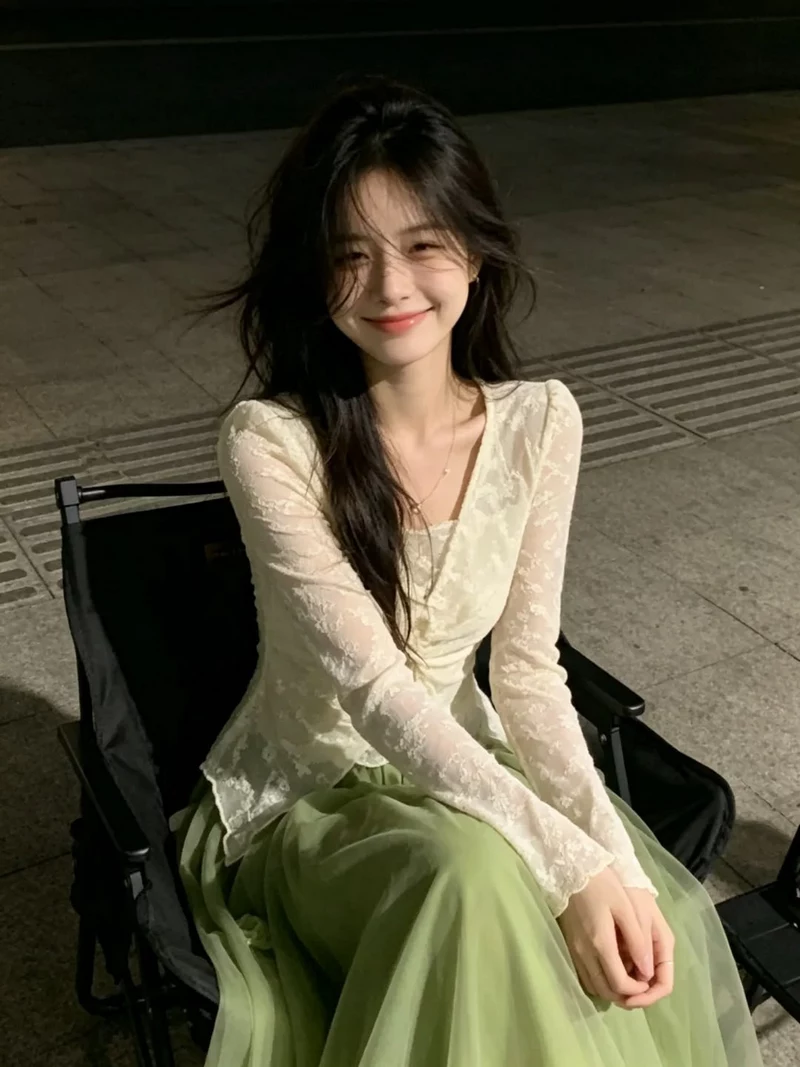 Ảnh Gái Xinh Cười Trong Khoảnh Khắc Đời Thường Ảnh Gái Xinh Cười Trong Khoảnh Khắc Đời Thường