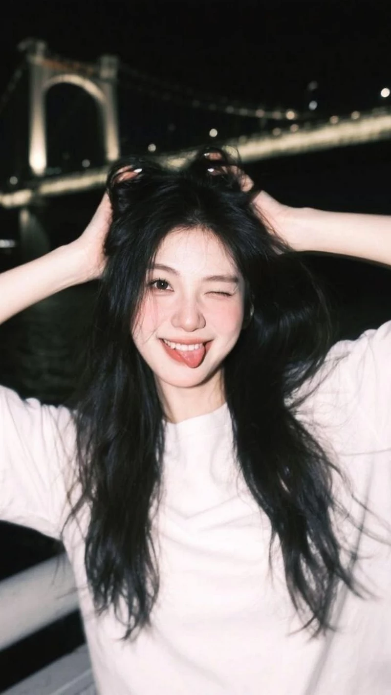 Ảnh Gái Xinh Cười Với Nét Duyên Dáng Đầy Cuốn Hút Ảnh Gái Xinh Cười Với Nét Duyên Dáng Đầy Cuốn Hút
