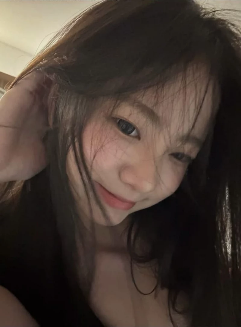 Ảnh Gái Xinh Cười Với Thần Thái Tươi Tắn Và Rạng Ngời Ảnh Gái Xinh Cười Với Thần Thái Tươi Tắn Và Rạng Ngời