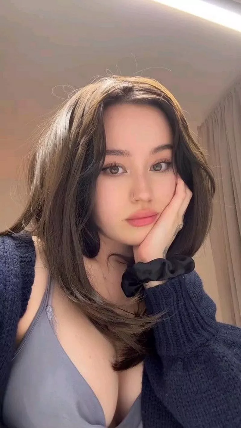 Ảnh Gái Xinh Sexy Với Thần Thái Quyến Rũ Trước Ống Kính Ảnh Gái Xinh Sexy Với Thần Thái Quyến Rũ Trước Ống Kính