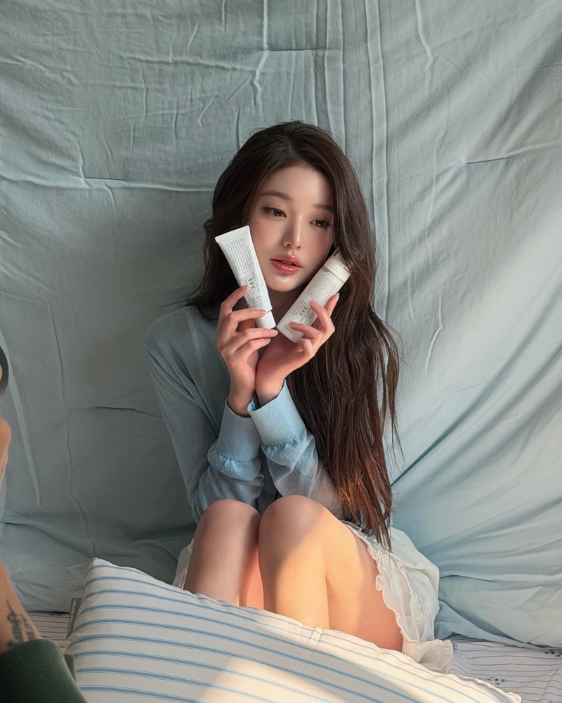 Ảnh Jang Wonyoung Tỏa Sáng Trên Sân Khấu Với Thần Thái Tự Tin Ảnh Jang Wonyoung Tỏa Sáng Trên Sân Khấu Với Thần Thái Tự Tin