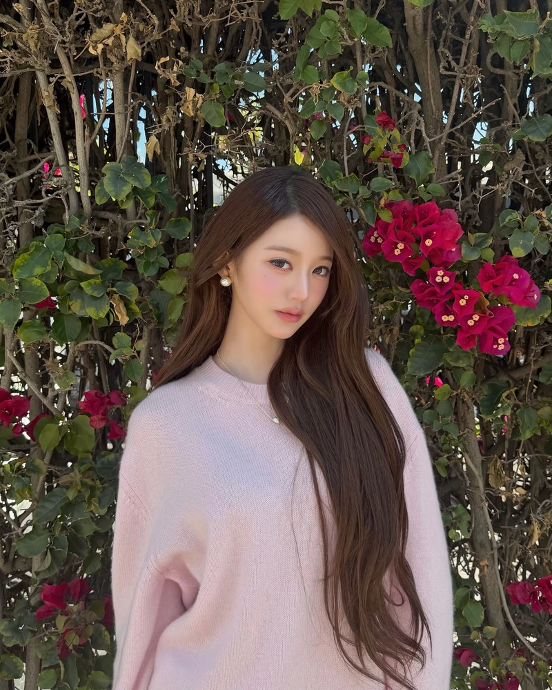 Ảnh Jang Wonyoung Trong Những Bộ Trang Phục Thời Thượng Ảnh Jang Wonyoung Trong Những Bộ Trang Phục Thời Thượng