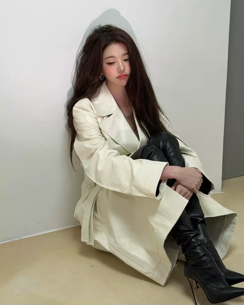 Ảnh Jang Wonyoung Với Vẻ Đẹp Rạng Rỡ Và Thần Thái Nổi Bật Ảnh Jang Wonyoung Với Vẻ Đẹp Rạng Rỡ Và Thần Thái Nổi Bật