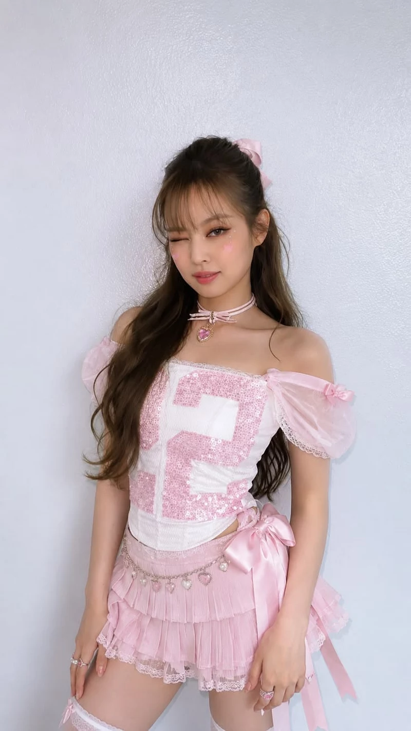 Ảnh Jennie Trong Những Khoảnh Khắc Đời Thường Tự Nhiên