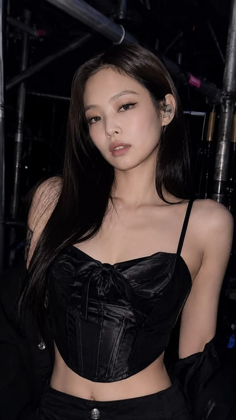 Ảnh Jennie Trong Trang Phục Nữ Tính Và Hiện Đại