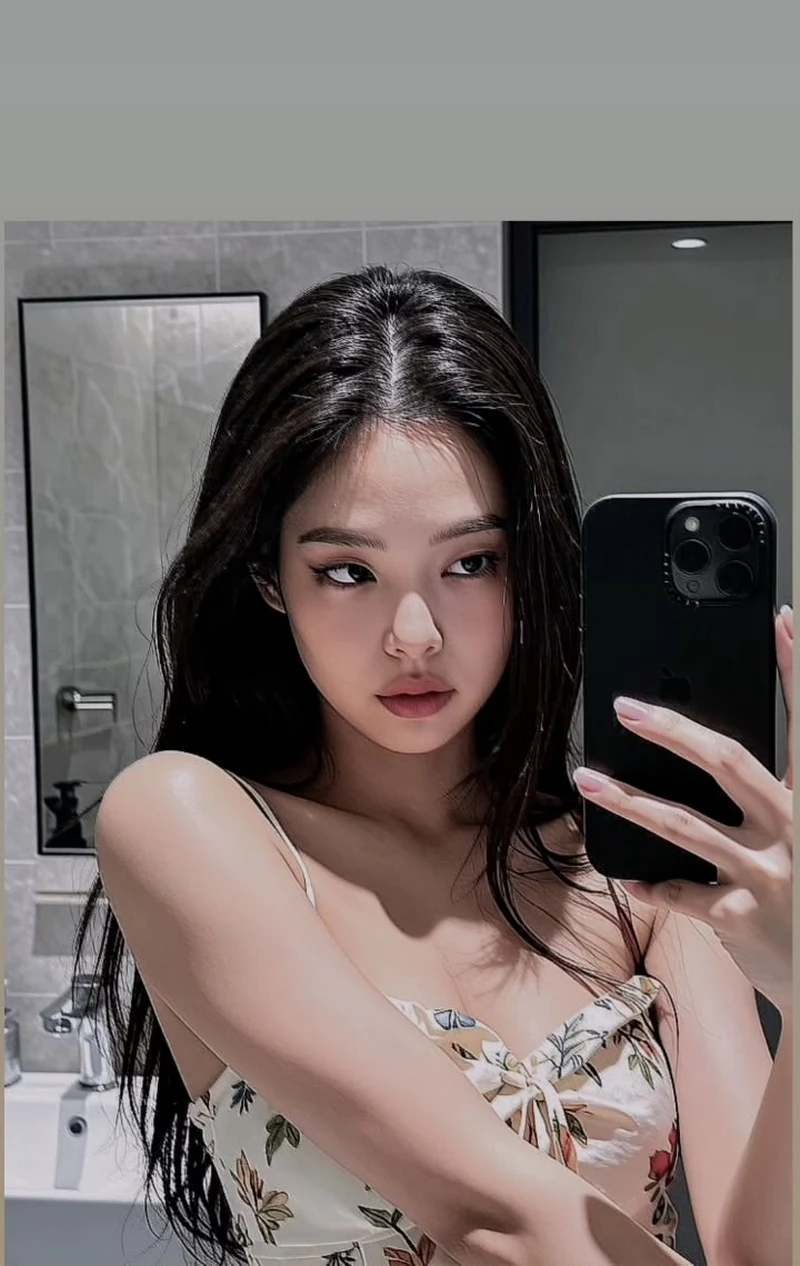 Ảnh Jennie Với Góc Chụp Cận Mặt Đầy Ấn Tượng