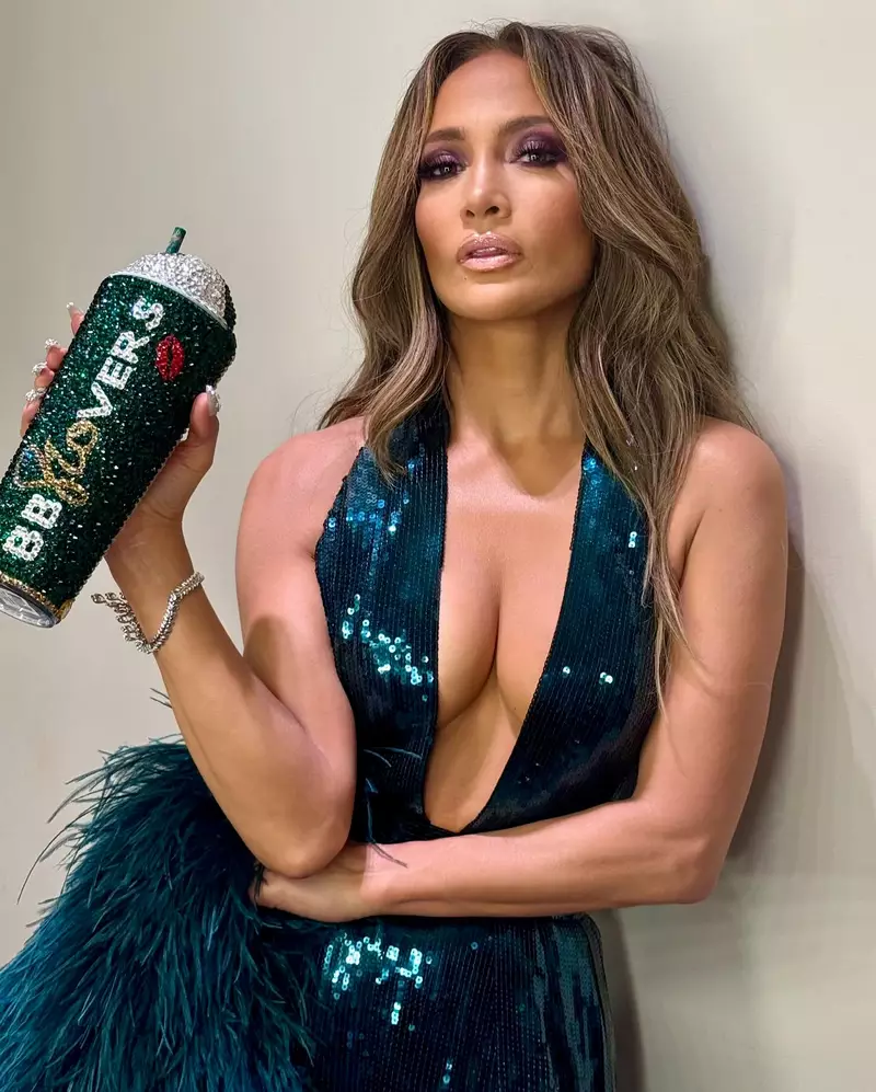 Ảnh Jennifer Lopez Trong Phong Cách Chụp Ảnh Đầy Ấn Tượng Ảnh Jennifer Lopez Trong Phong Cách Chụp Ảnh Đầy Ấn Tượng