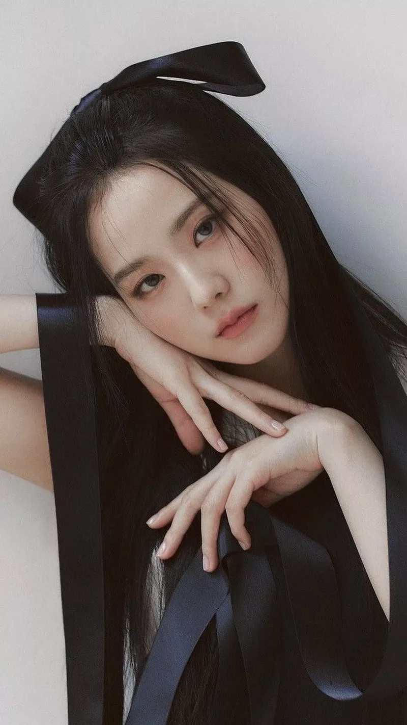 Ảnh Jisoo Trong Không Gian Sang Trọng Và Hiện Đại