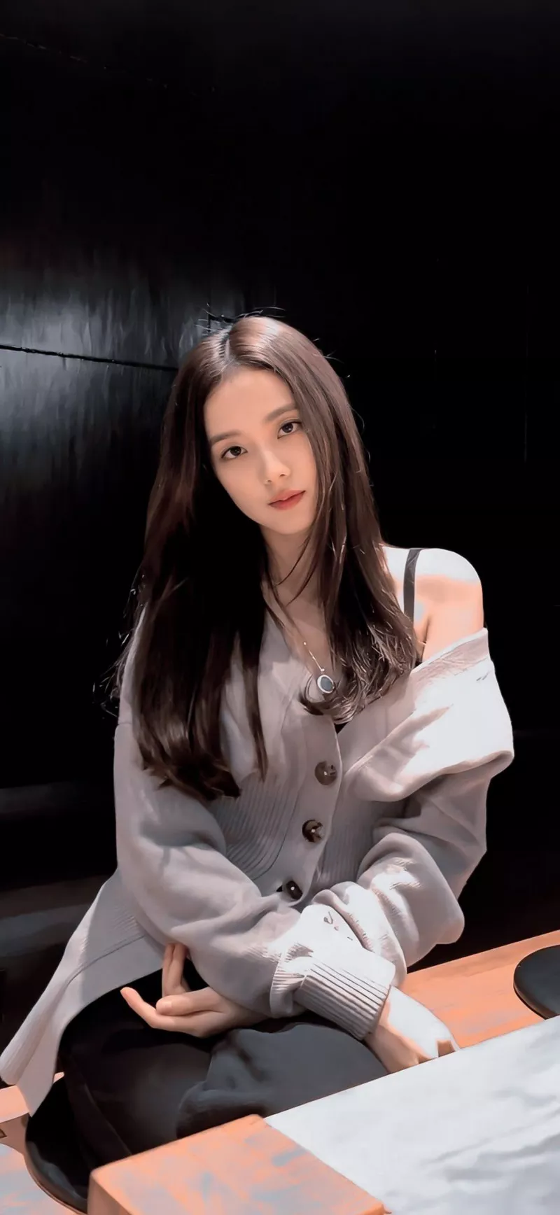 Ảnh Jisoo Trong Trang Phục Cá Tính Và Nổi Bật