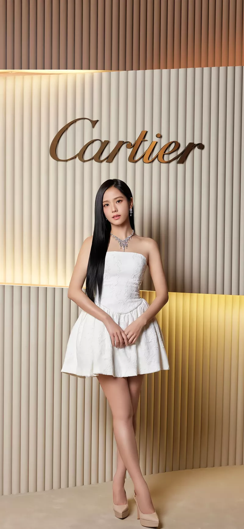 Ảnh Jisoo Với Thần Thái Tự Tin Trước Máy Ảnh