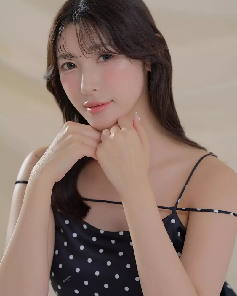 Ảnh Kana Morisawa Với Góc Chụp Đầy Nghệ Thuật Ảnh Kana Morisawa Với Góc Chụp Đầy Nghệ Thuật