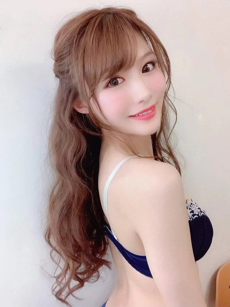 Ảnh Minami Aizawa Với Góc Chụp Cận Mặt Xinh Đẹp Ảnh Minami Aizawa Với Góc Chụp Cận Mặt Xinh Đẹp