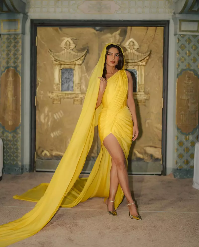 Ảnh Priyanka Chopra Jonas Với Vẻ Đẹp Tươi Tắn Và Tràn Đầy Sức Sống Ảnh Priyanka Chopra Jonas Với Vẻ Đẹp Tươi Tắn Và Tràn Đầy Sức Sống