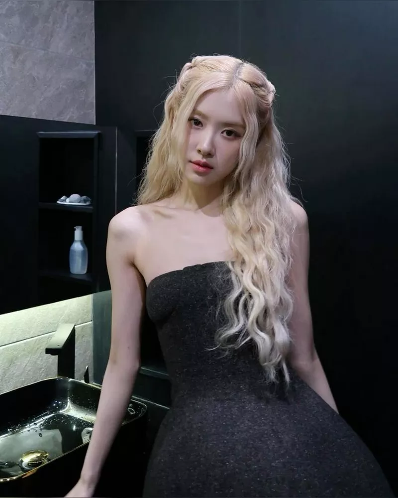 Ảnh Rosé Trong Không Gian Sang Trọng Và Hiện Đại
