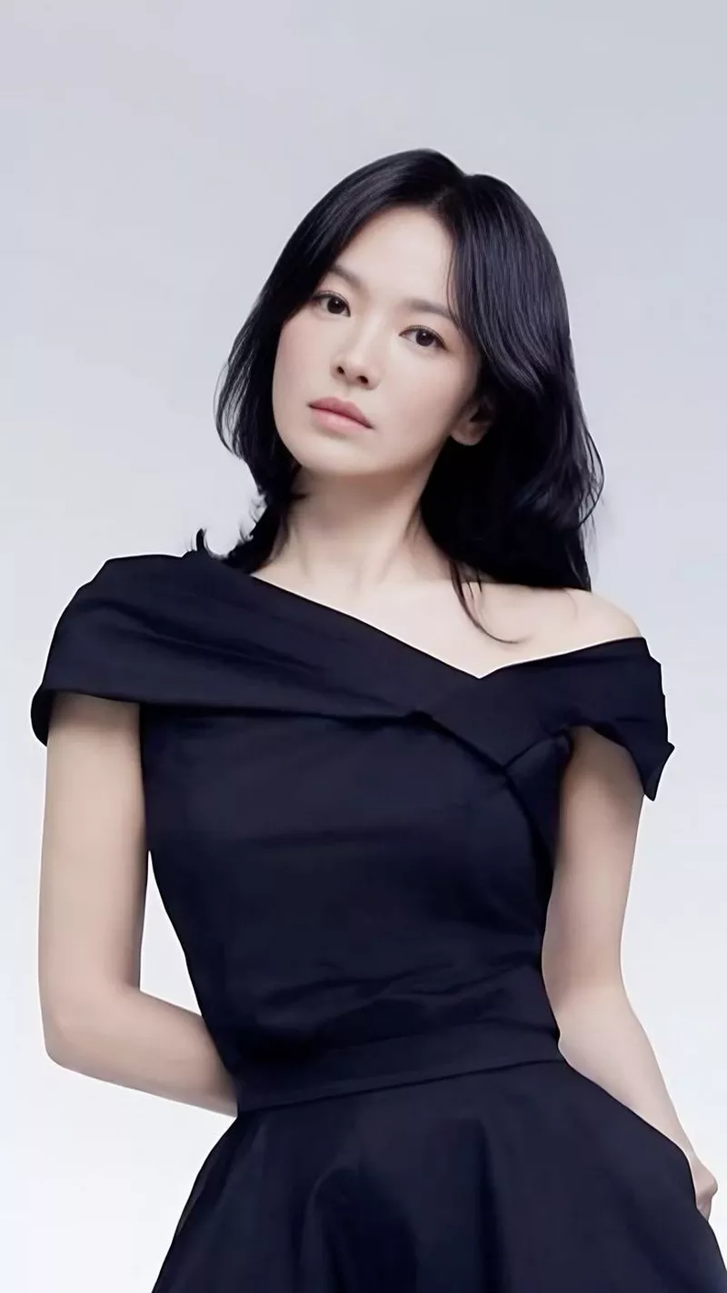 Ảnh Song Hye kyo Tạo Dáng Đẹp Trong Không Gian Hiện Đại Ảnh Song Hye kyo Tạo Dáng Đẹp Trong Không Gian Hiện Đại