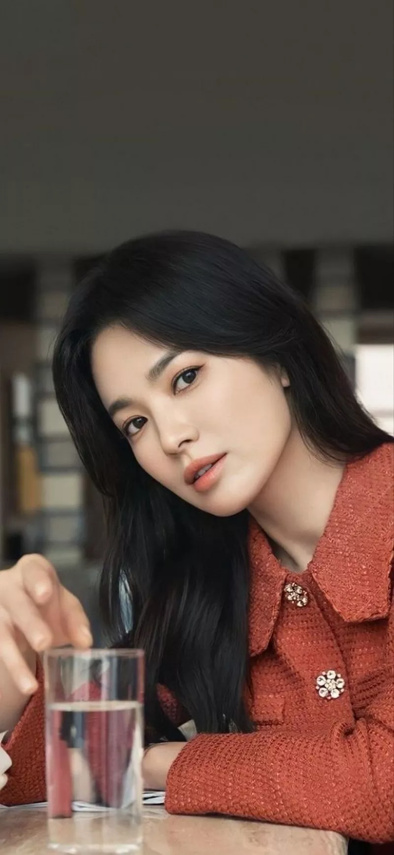 Ảnh Song Hye kyo Trong Ánh Đèn Sân Khấu Đầy Nổi Bật Ảnh Song Hye kyo Trong Ánh Đèn Sân Khấu Đầy Nổi Bật