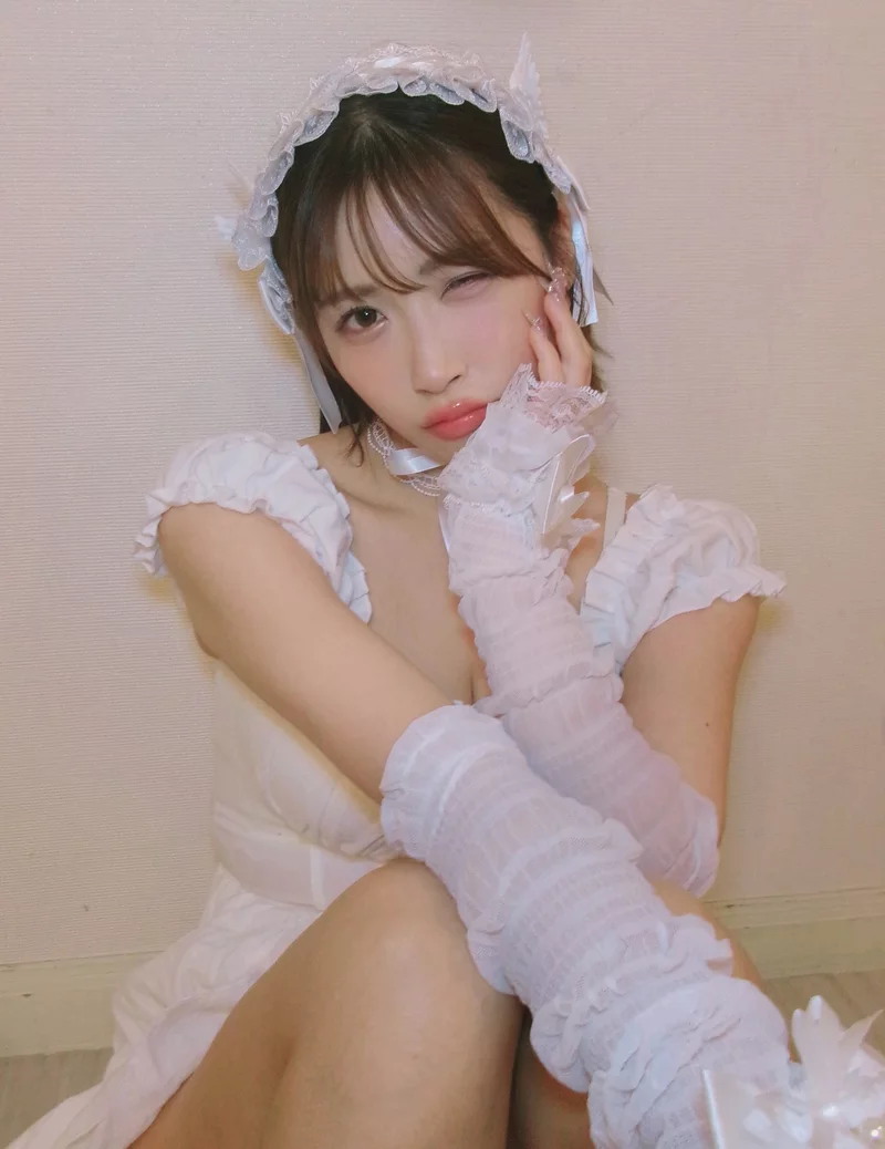 Ảnh Waka Misono Với Vẻ Đẹp Tự Nhiên