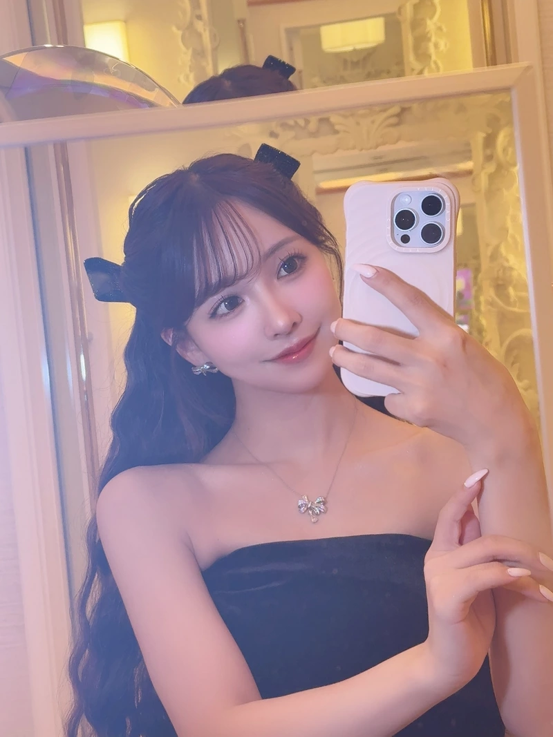 Ảnh Yua Mikami Trong Khung Cảnh Lãng Mạn Ảnh Yua Mikami Trong Khung Cảnh Lãng Mạn