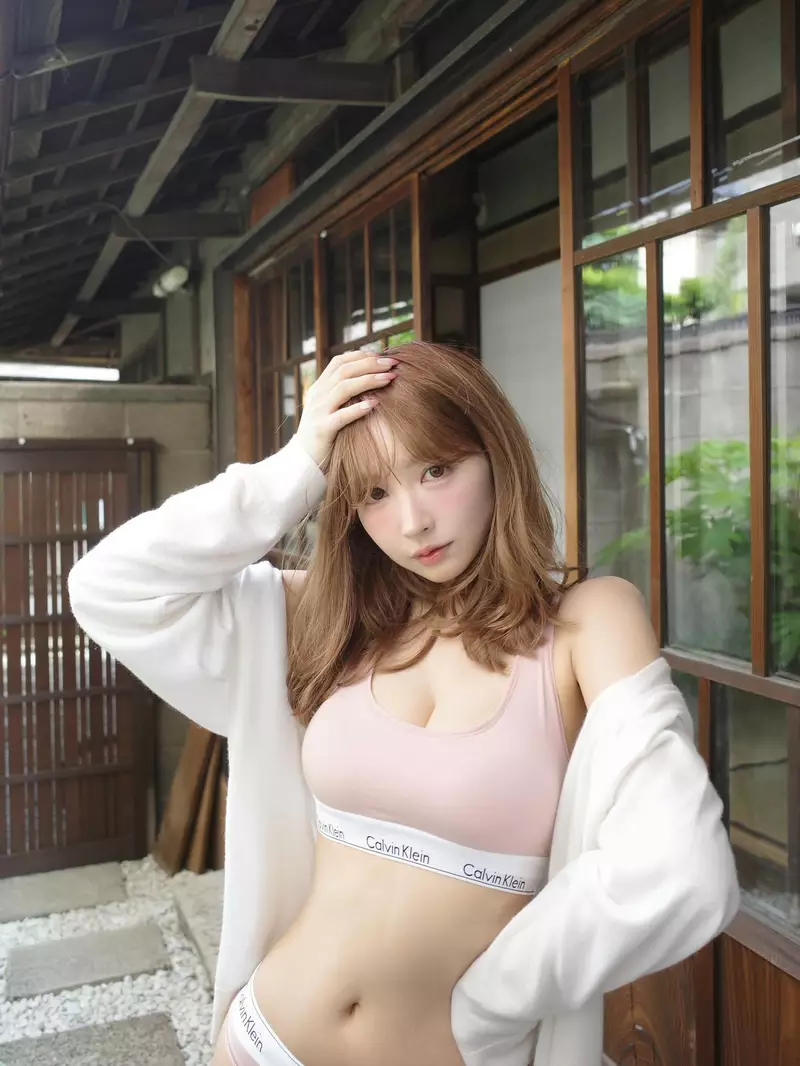 Ảnh Yua Mikami Với Góc Chụp Cận Mặt Xinh Đẹp Ảnh Yua Mikami Với Góc Chụp Cận Mặt Xinh Đẹp