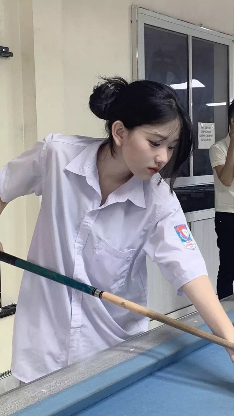 Ảnh gái xinh lớp 10 trong khung cảnh trường học Ảnh gái xinh lớp 10 trong khung cảnh trường học