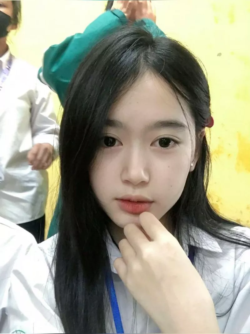 Ảnh gái xinh lớp 10 với những người bạn thân Ảnh gái xinh lớp 10 với những người bạn thân
