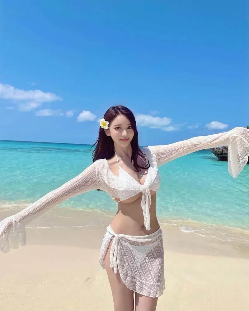 Ảnh gái xinh vú to trong bộ váy ôm dáng thời thượng Ảnh gái xinh vú to trong bộ váy ôm dáng thời thượng