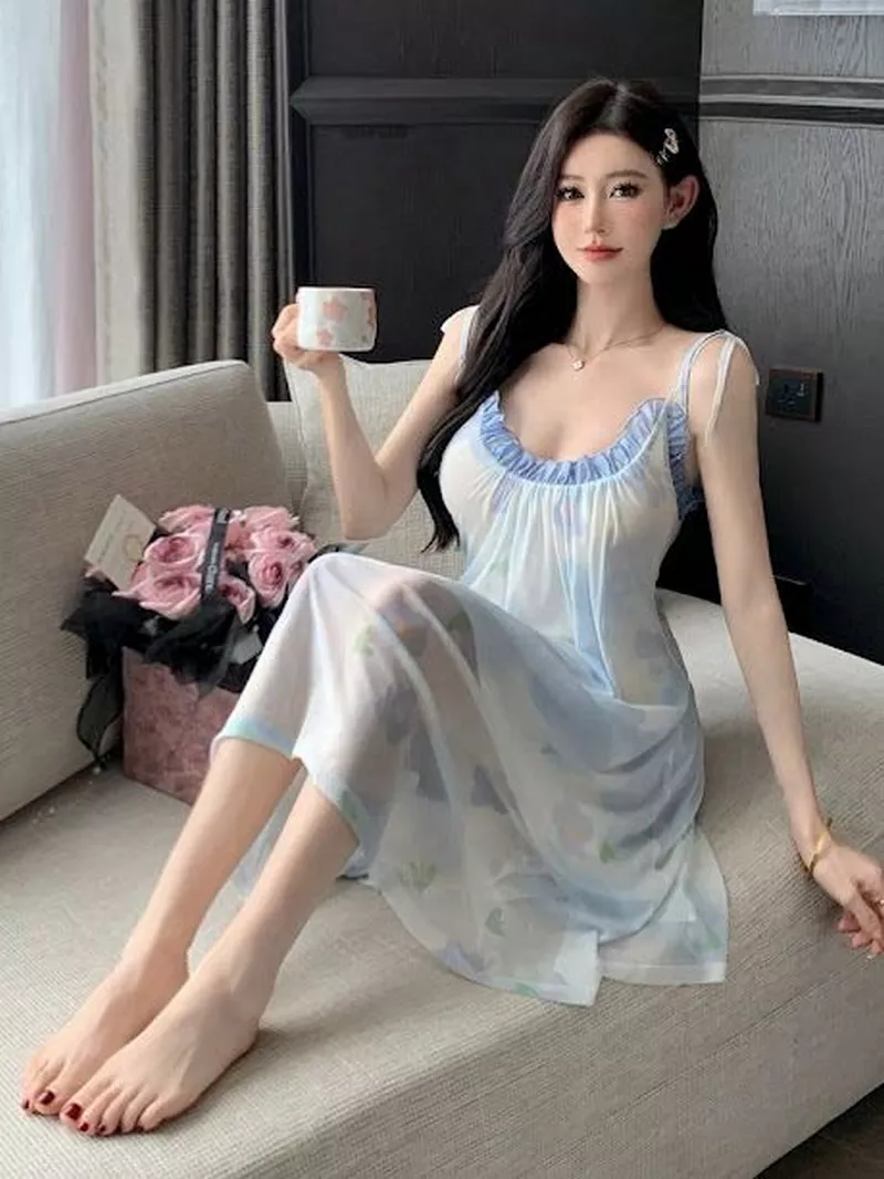 Gái Xinh Mặc Đồ Ngủ Với Vẻ Ngoài Dịu Dàng Và Duyên Dáng Gái Xinh Mặc Đồ Ngủ Với Vẻ Ngoài Dịu Dàng Và Duyên Dáng