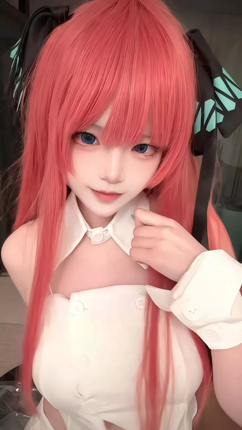 Gái Xinh Trung Quốc Cosplay Tạo Dáng Giữa Khung Cảnh Thiên Nhiên Gái Xinh Trung Quốc Cosplay Tạo Dáng Giữa Khung Cảnh Thiên Nhiên
