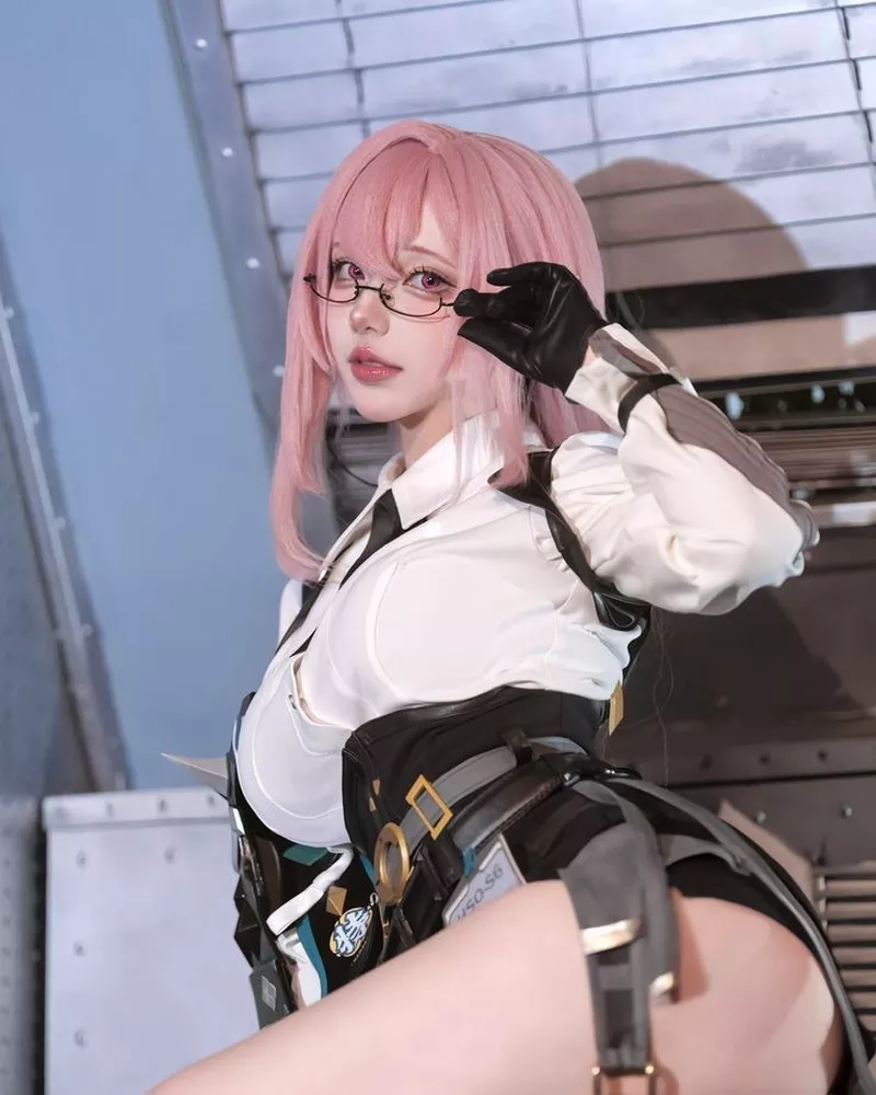 Gái Xinh Trung Quốc Cosplay Với Phong Cách Nữ Tính Và Thanh Lịch Gái Xinh Trung Quốc Cosplay Với Phong Cách Nữ Tính Và Thanh Lịch