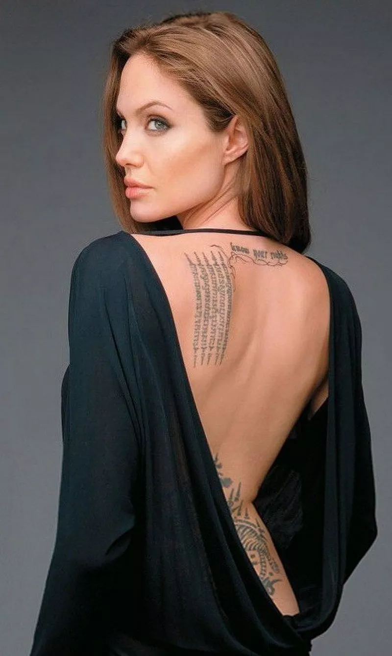 Ảnh Angelina Jolie Trong Khoảnh Khắc Tạo Dáng Cuốn Hút Ảnh Angelina Jolie Trong Khoảnh Khắc Tạo Dáng Cuốn Hút