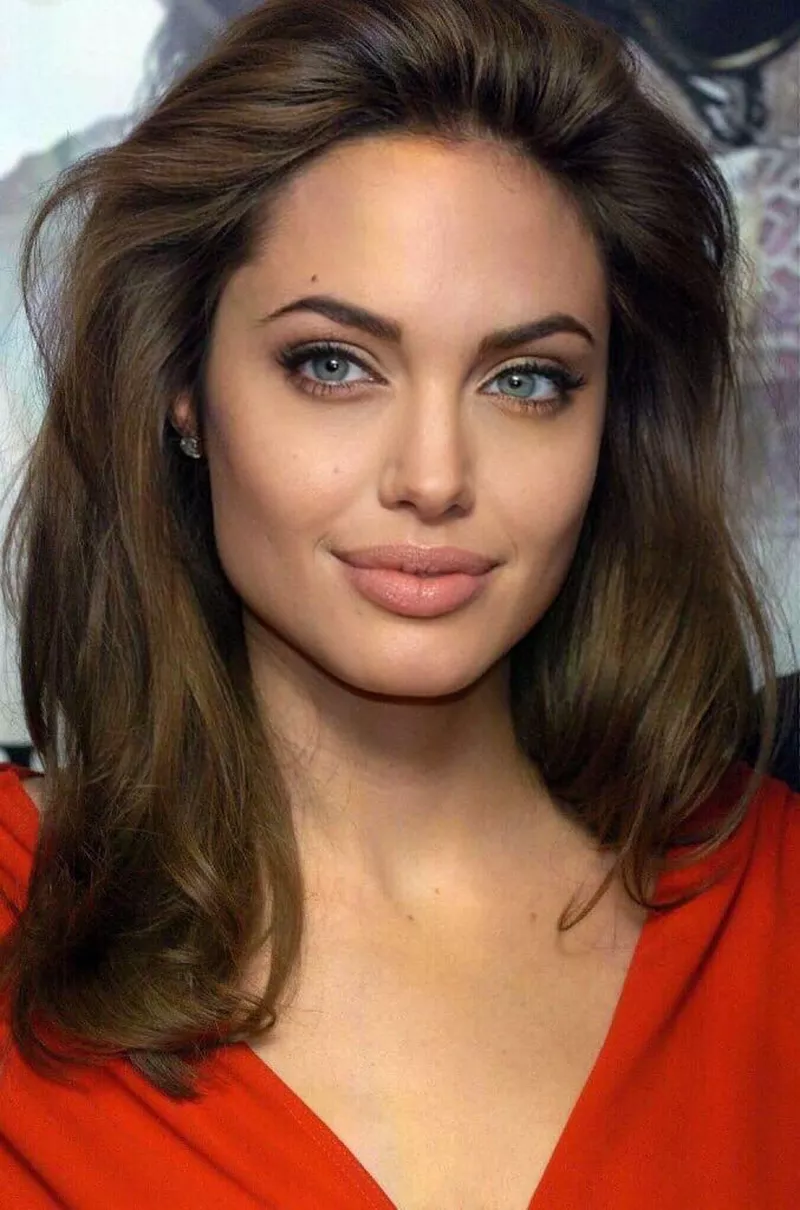 Ảnh Angelina Jolie Với Vẻ Ngoài Hiện Đại Và Thanh Lịch Ảnh Angelina Jolie Với Vẻ Ngoài Hiện Đại Và Thanh Lịch