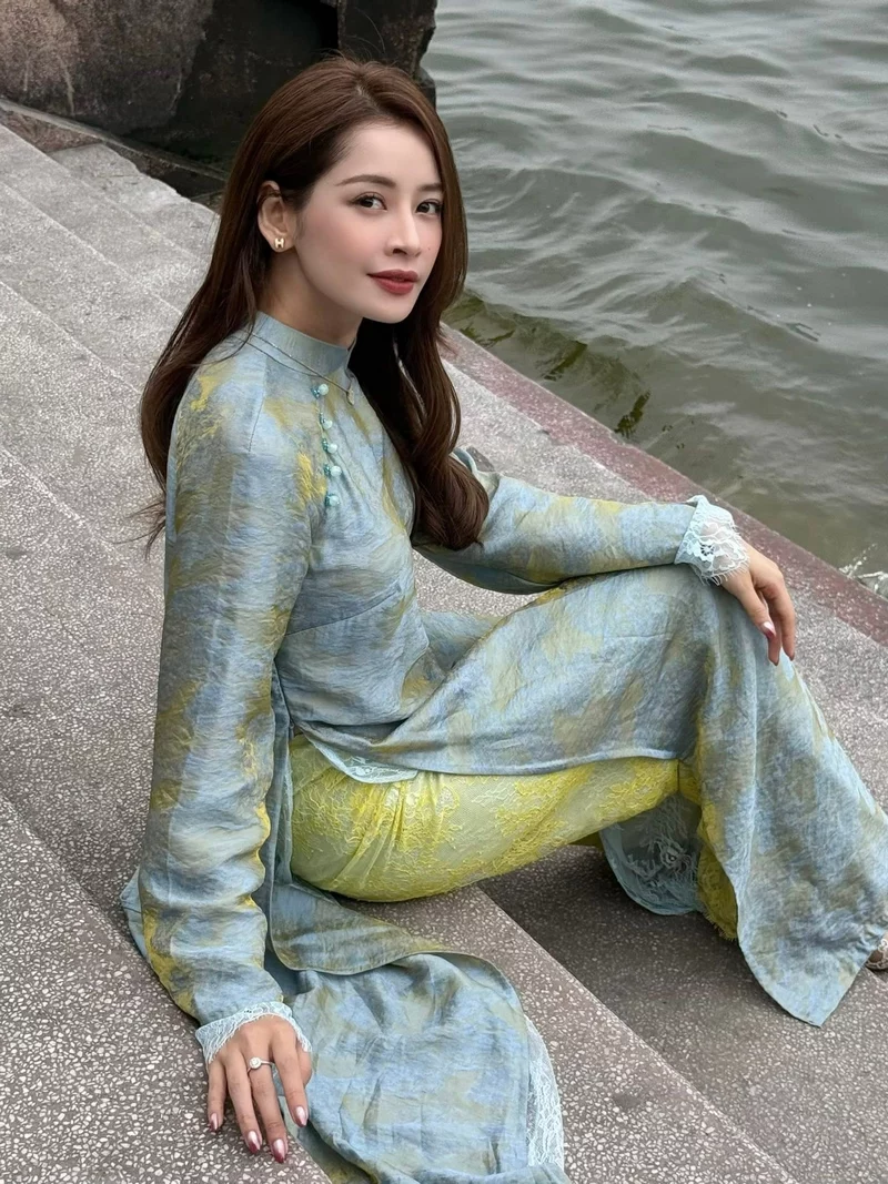 Ảnh Chi Pu Đẹp Mê Mẩn Trong Những Khoảnh Khắc Ấn Tượng Ảnh Chi Pu Đẹp Mê Mẩn Trong Những Khoảnh Khắc Ấn Tượng