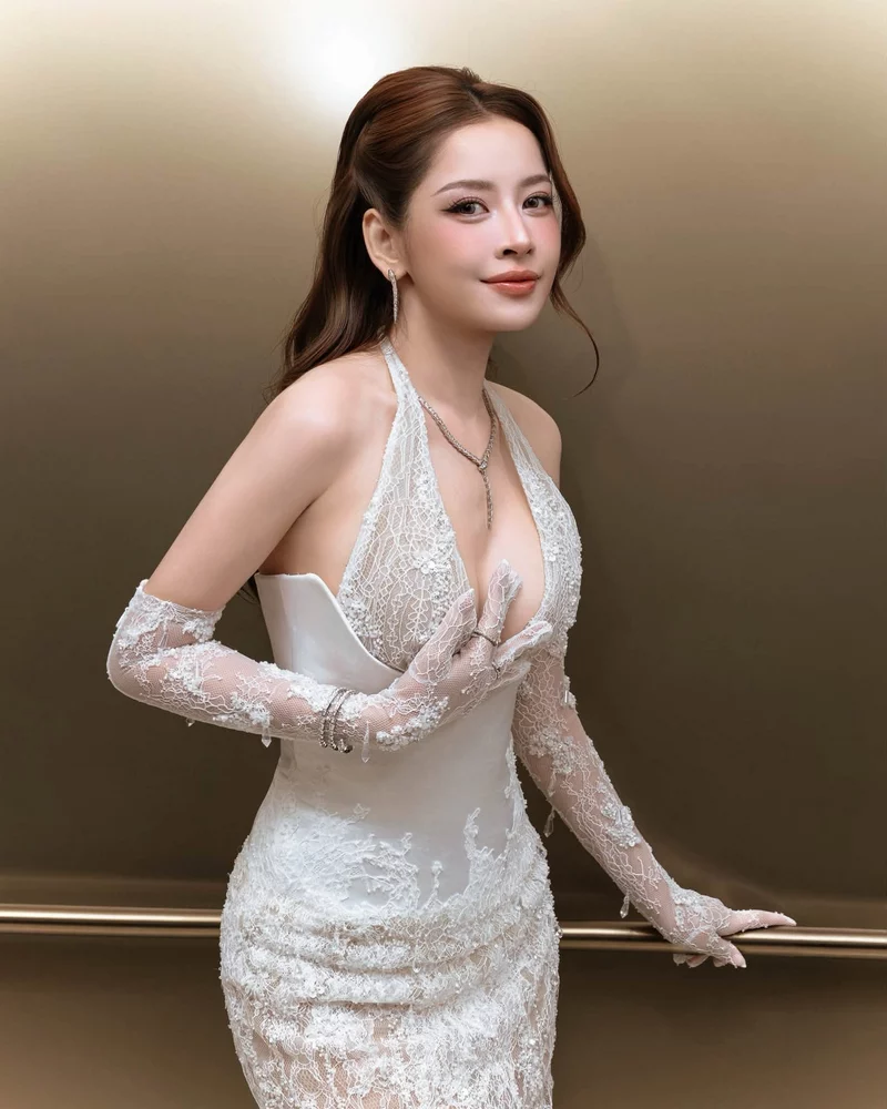 Ảnh Chi Pu Thời Trang Đẹp Mắt Trong Những Khoảnh Khắc Nổi Bật Ảnh Chi Pu Thời Trang Đẹp Mắt Trong Những Khoảnh Khắc Nổi Bật