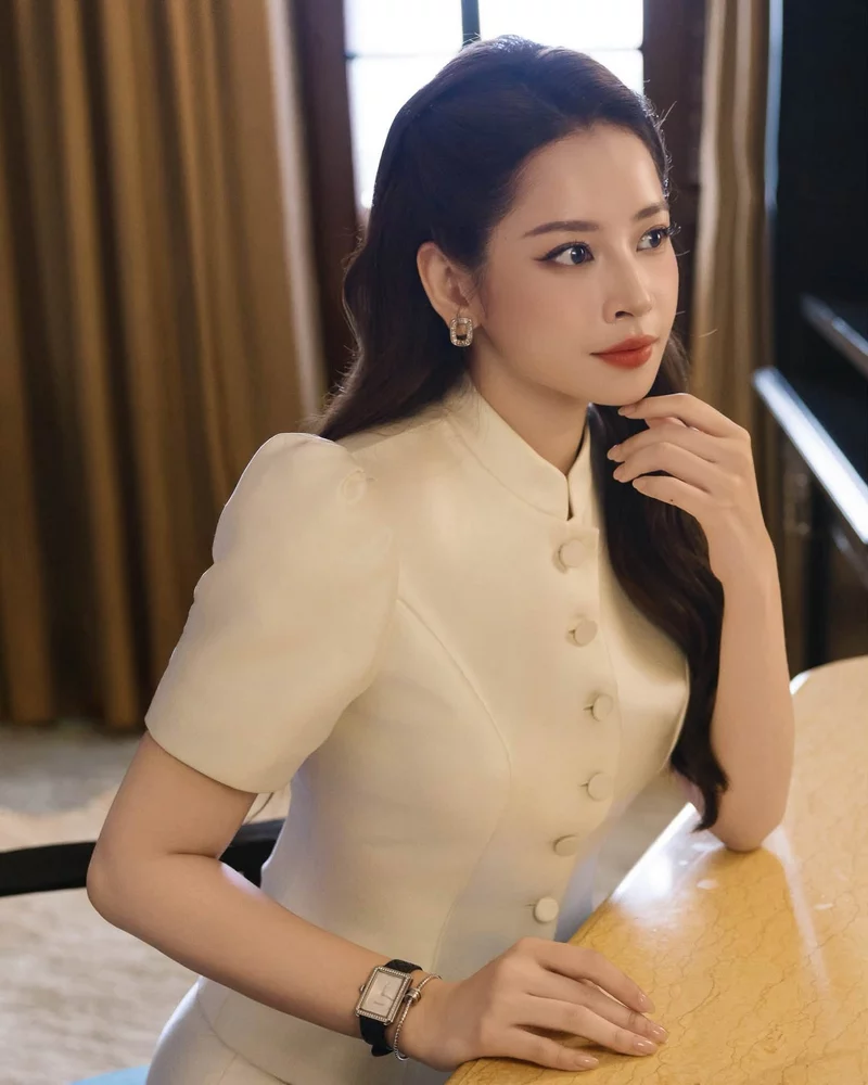 Ảnh Chi Pu Với Vẻ Đẹp Dịu Dàng Và Phong Cách Đầy Cuốn Hút Ảnh Chi Pu Với Vẻ Đẹp Dịu Dàng Và Phong Cách Đầy Cuốn Hút