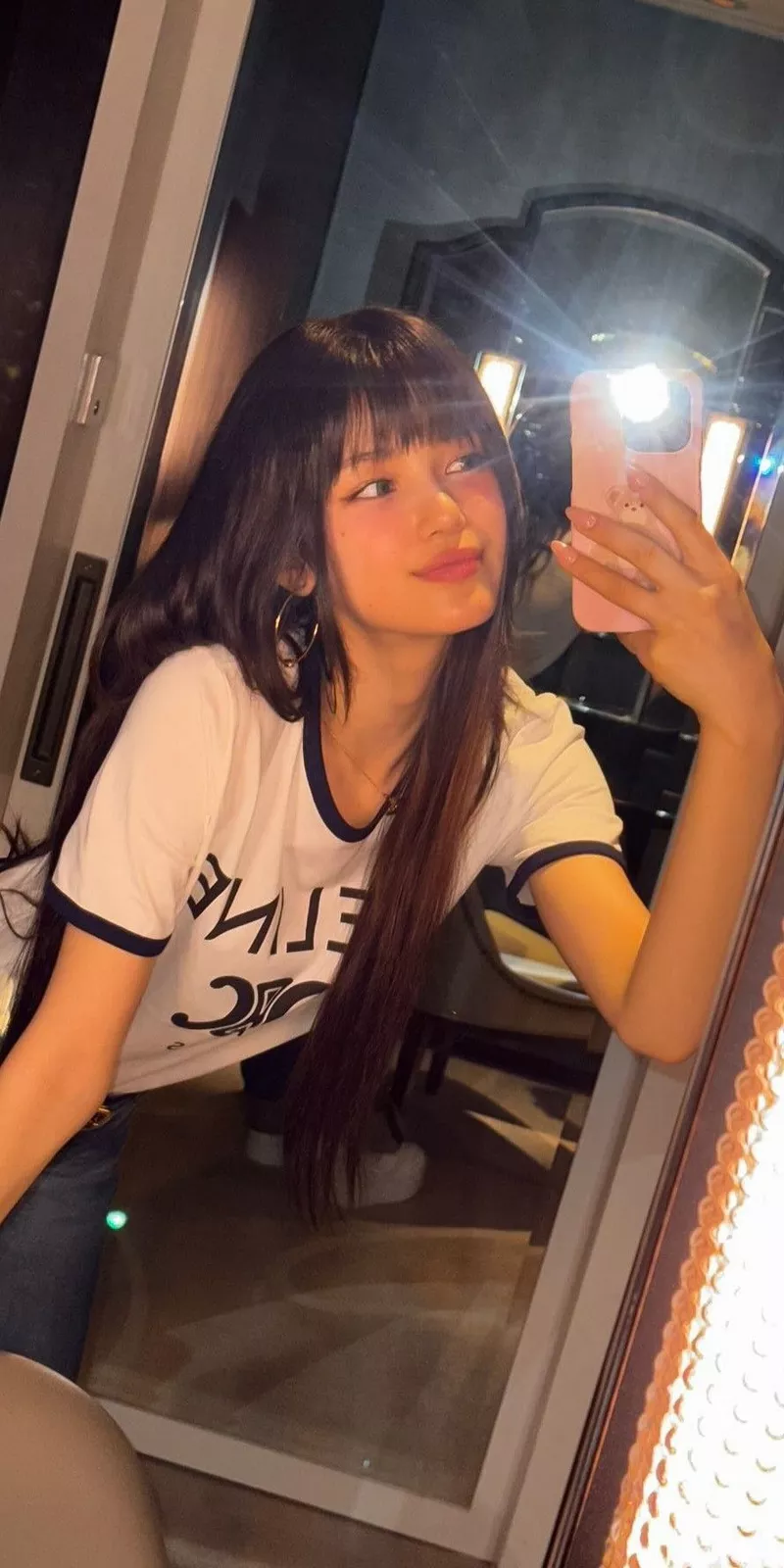 Ảnh Danielle (NewJeans) Mang Phong Cách K pop Năng Động