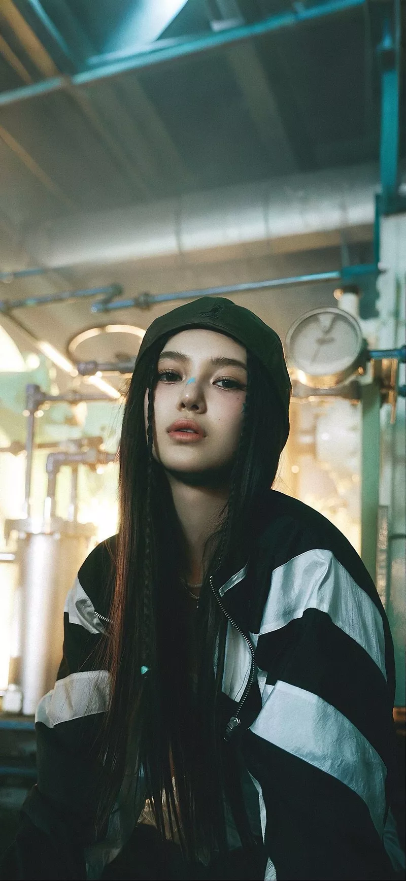 Ảnh Danielle (NewJeans) Với Visual Nổi Bật Và Thần Thái Duyên Dáng