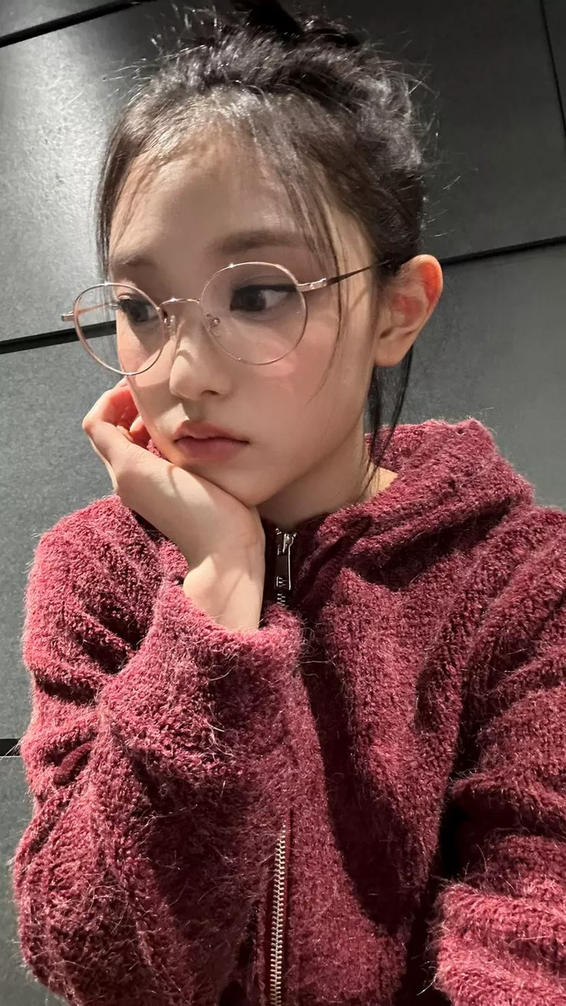 Ảnh Haerin (NewJeans) Nổi Bật Trong Những Tạo Hình K pop