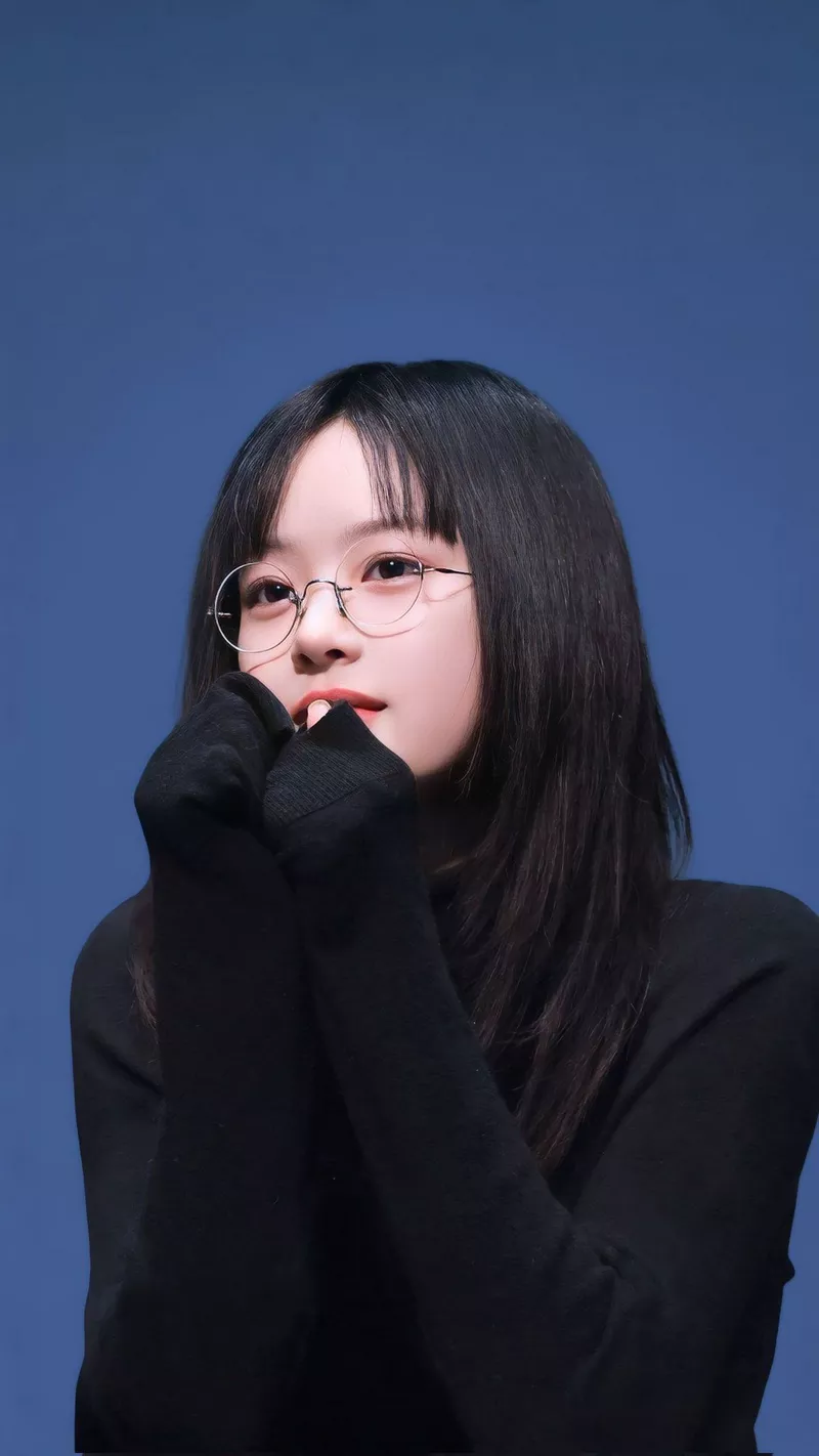 Ảnh Hanni Trong Tạo Hình K pop Ngọt Ngào Và Nữ Tính Ảnh Hanni Trong Tạo Hình K pop Ngọt Ngào Và Nữ Tính