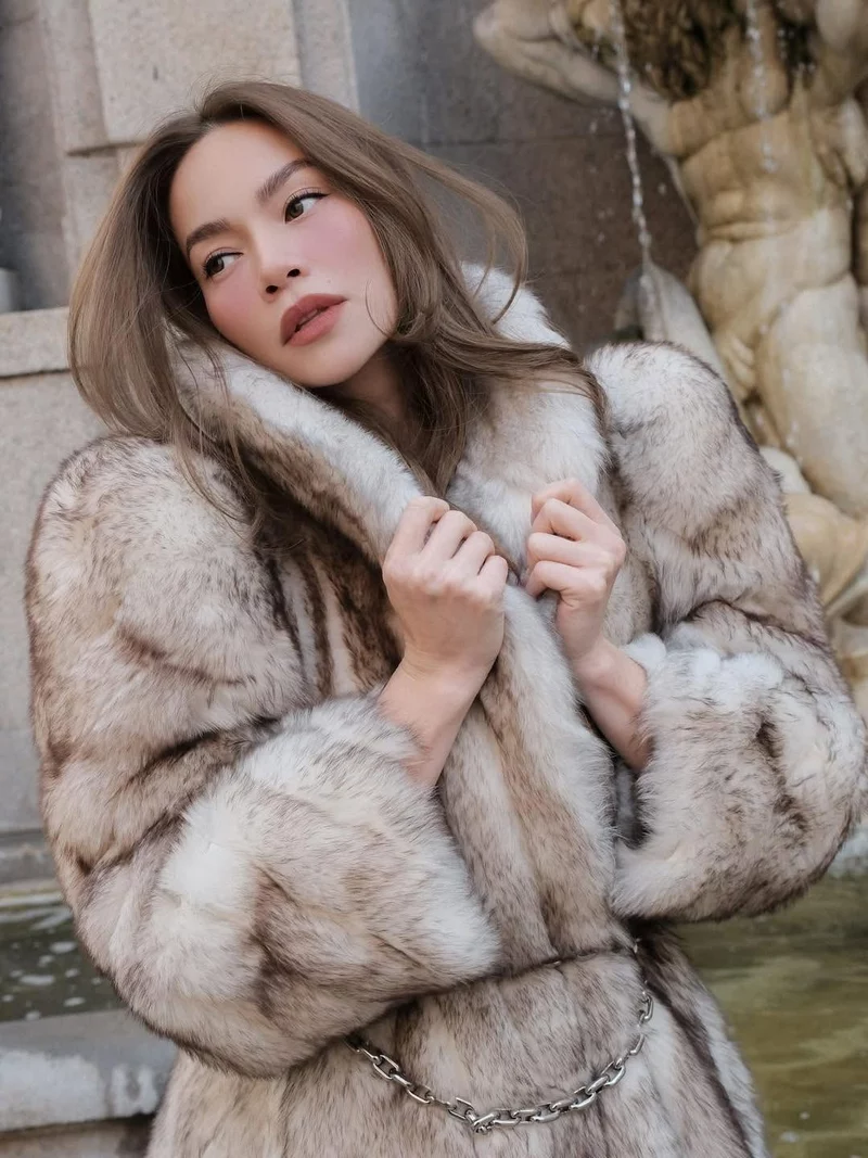 Ảnh Hồ Ngọc Hà Quyến Rũ Với Tạo Hình Sang Trọng Và Thời Thượng Ảnh Hồ Ngọc Hà Quyến Rũ Với Tạo Hình Sang Trọng Và Thời Thượng