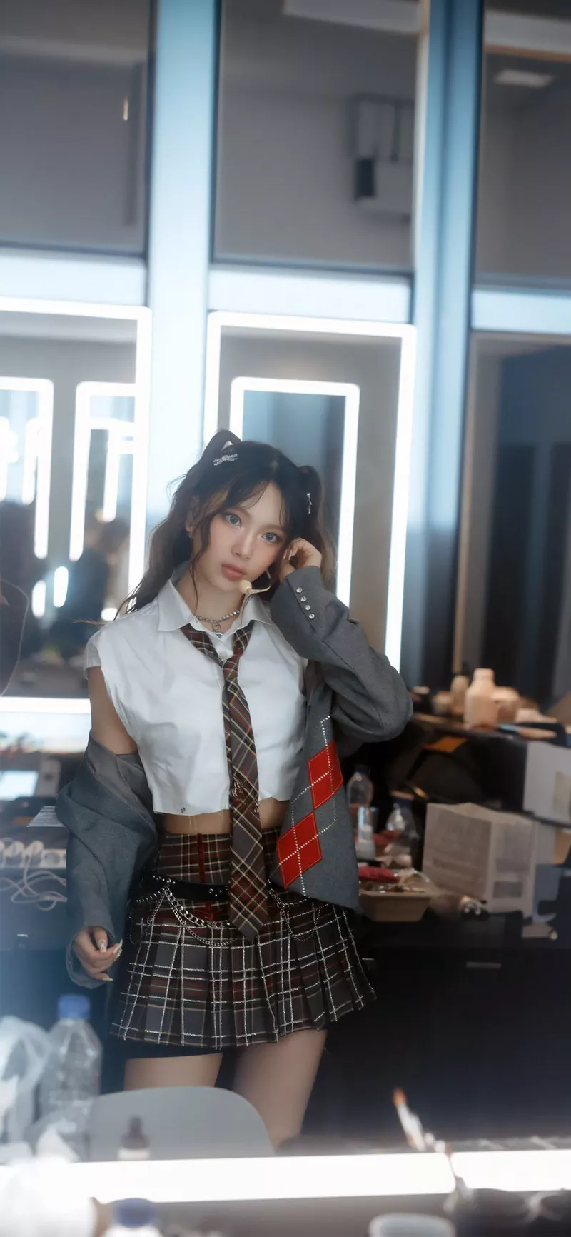 Ảnh Hyein (NewJeans) Trong Concept Thanh Lịch Và Nữ Tính