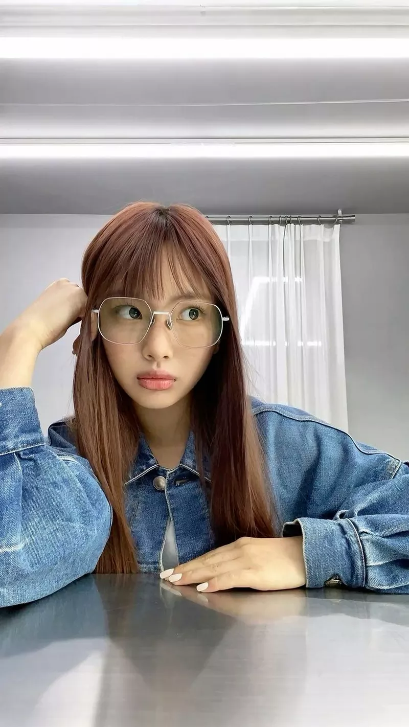 Ảnh Hyein (NewJeans) Với Tạo Hình Thanh Lịch Và Tinh Tế