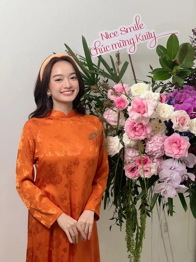 Ảnh Kaity Nguyễn xinh đẹp với phong cách thanh lịch và hiện đại