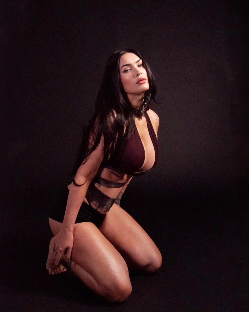 Ảnh Megan Fox Với Thần Thái Tự Tin Và Cá Tính Ảnh Megan Fox Với Thần Thái Tự Tin Và Cá Tính